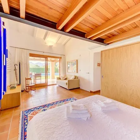 Sleeps 6 With Pool Air Con And Wifi Villa *