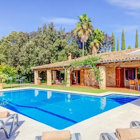 Sleeps 6 With Pool Air Con And Wifi Pollenca