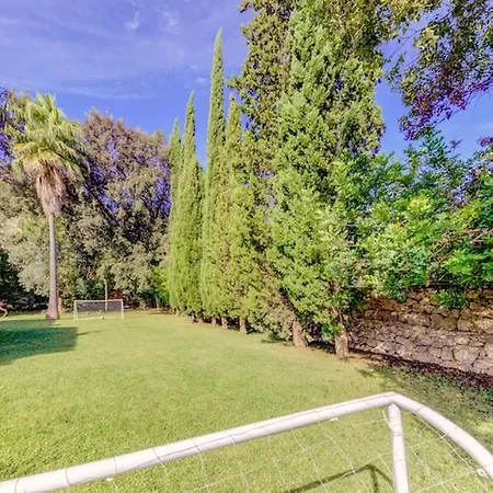 Villa Sleeps 6 With Pool Air Con And Wifi *