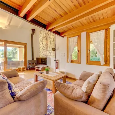 Sleeps 6 With Pool Air Con And Wifi Villa *