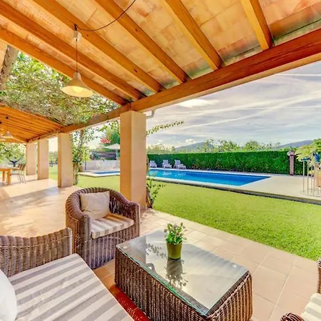 Sleeps 6 With Pool Air Con And Wifi